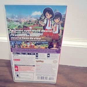 Pokémon Scarlet comes with game and protective box.